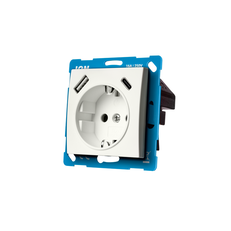 ION INDUSTRIES | WALL SOCKET | RA USB A + USB C WITH TOUCH PROTECTION | E1 | MATTE ALPINE WHITE